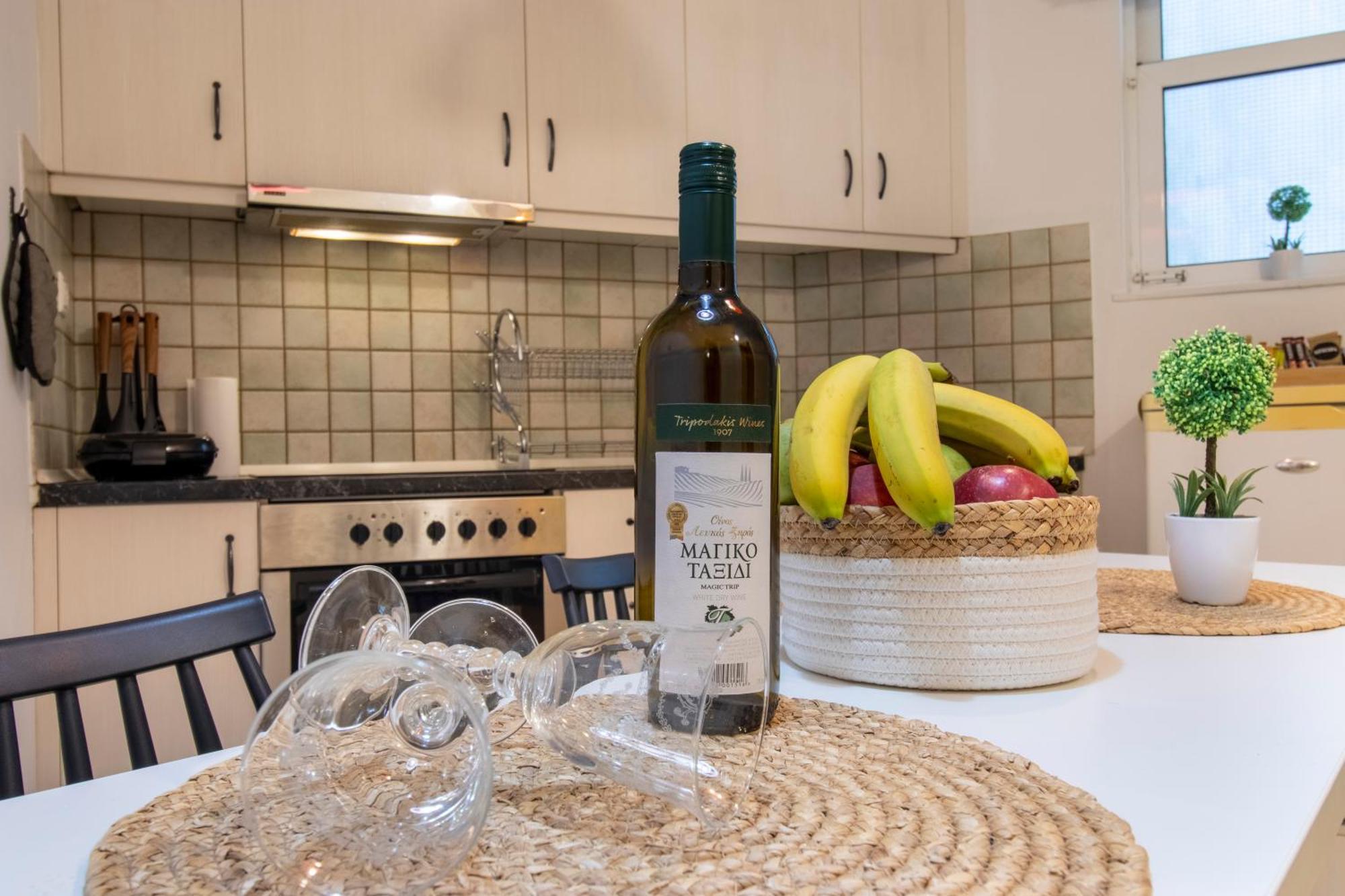Modern City Apt In The Heart Of Heraklion Extérieur photo